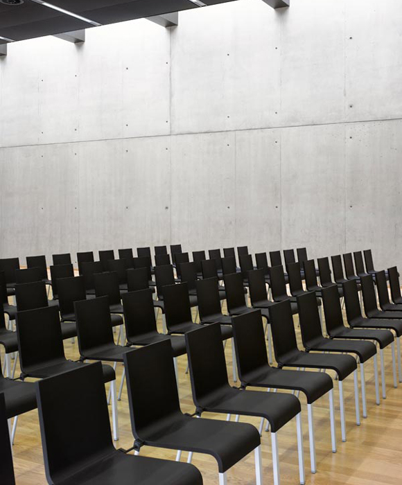 开云（中国） - 坐具|餐椅|办公家具|设计师家具|.03 堆叠椅